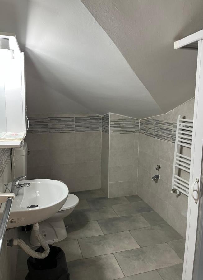 צ'לה ליגורה Hotel Villa Costa מראה חיצוני תמונה