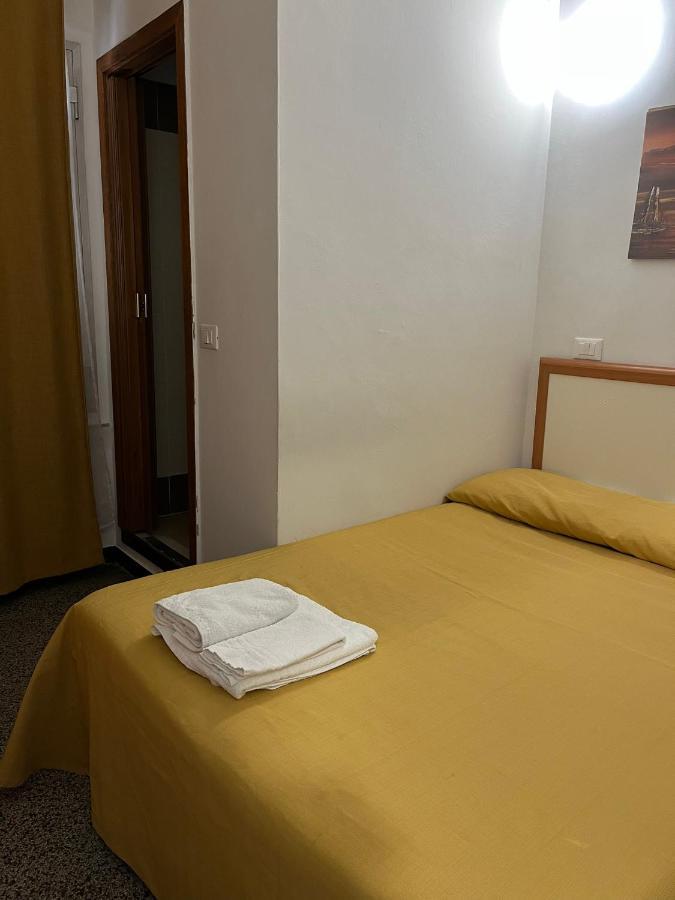 צ'לה ליגורה Hotel Villa Costa מראה חיצוני תמונה