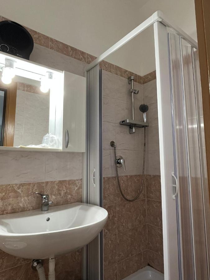 צ'לה ליגורה Hotel Villa Costa מראה חיצוני תמונה