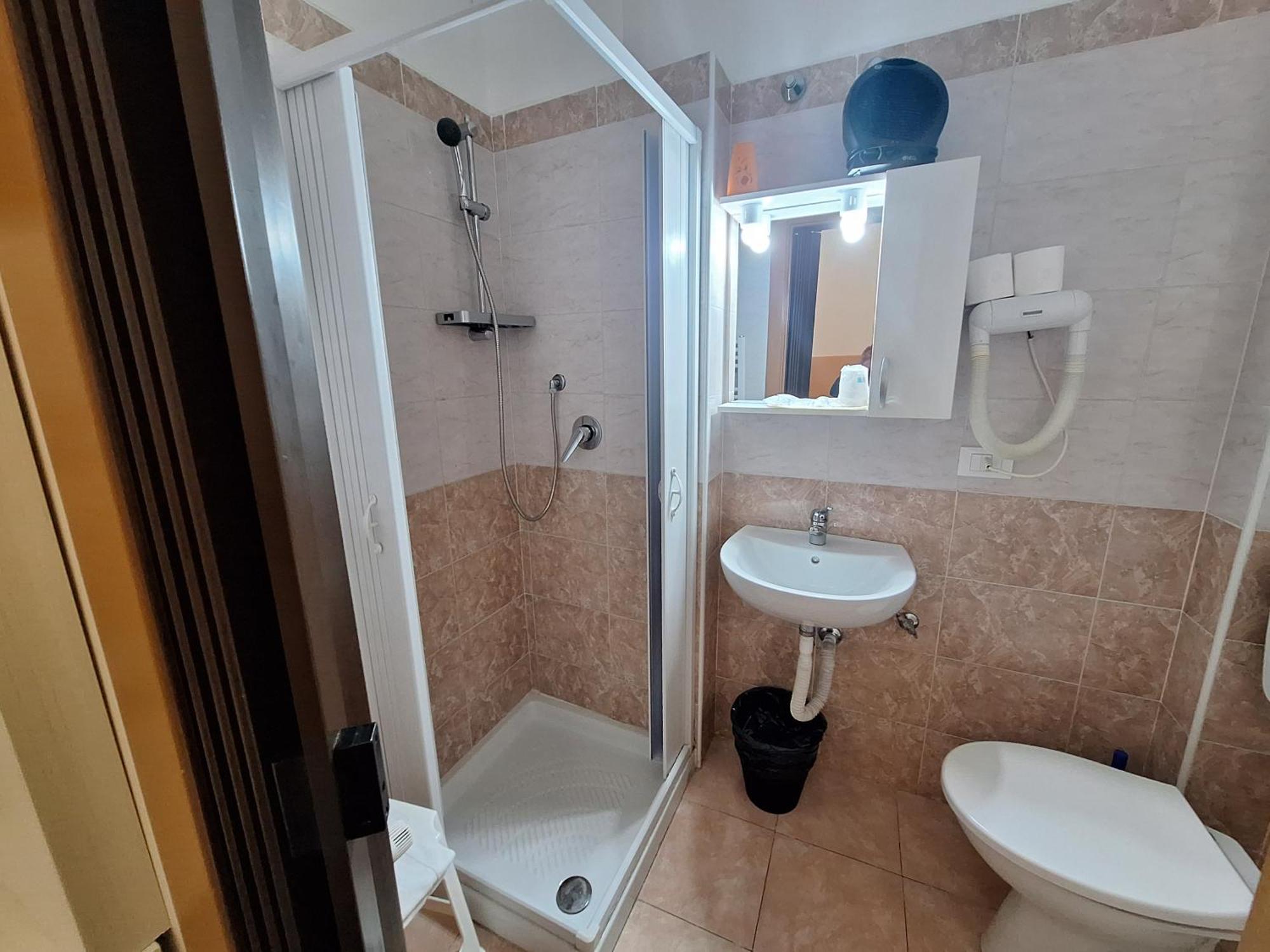 צ'לה ליגורה Hotel Villa Costa מראה חיצוני תמונה